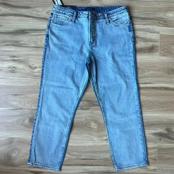 Silver High Note Slim Crop High rise Jeans Indigo Size 29x25 NEW - Picture 3 of 11